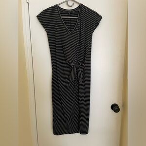 Women dress size xs (runs like small)